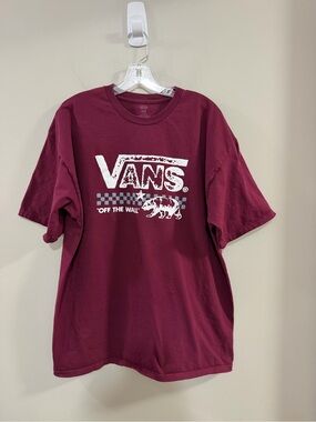 Vans "Off the Wall" graphic T-shirt featuring a bear logo. Size XL